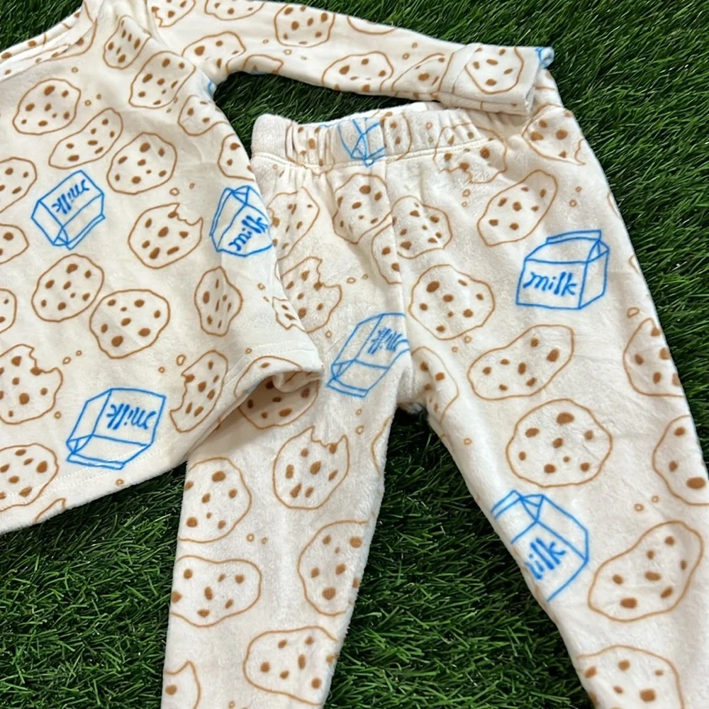 Toddler Cat & Jack Fleece Pajamas Set - Cookies & Milk